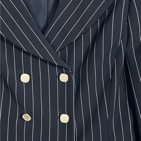 Carlisle size 8 100% wool suit blazer, pinstripe, fully lined, gabardine‎ - Picture 4 of 9